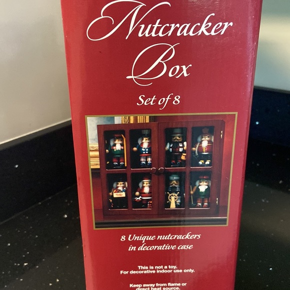 Set/8 Mini Detailed Nutcrackers w/ Custom Glass Display Case - Picture 5 of 11